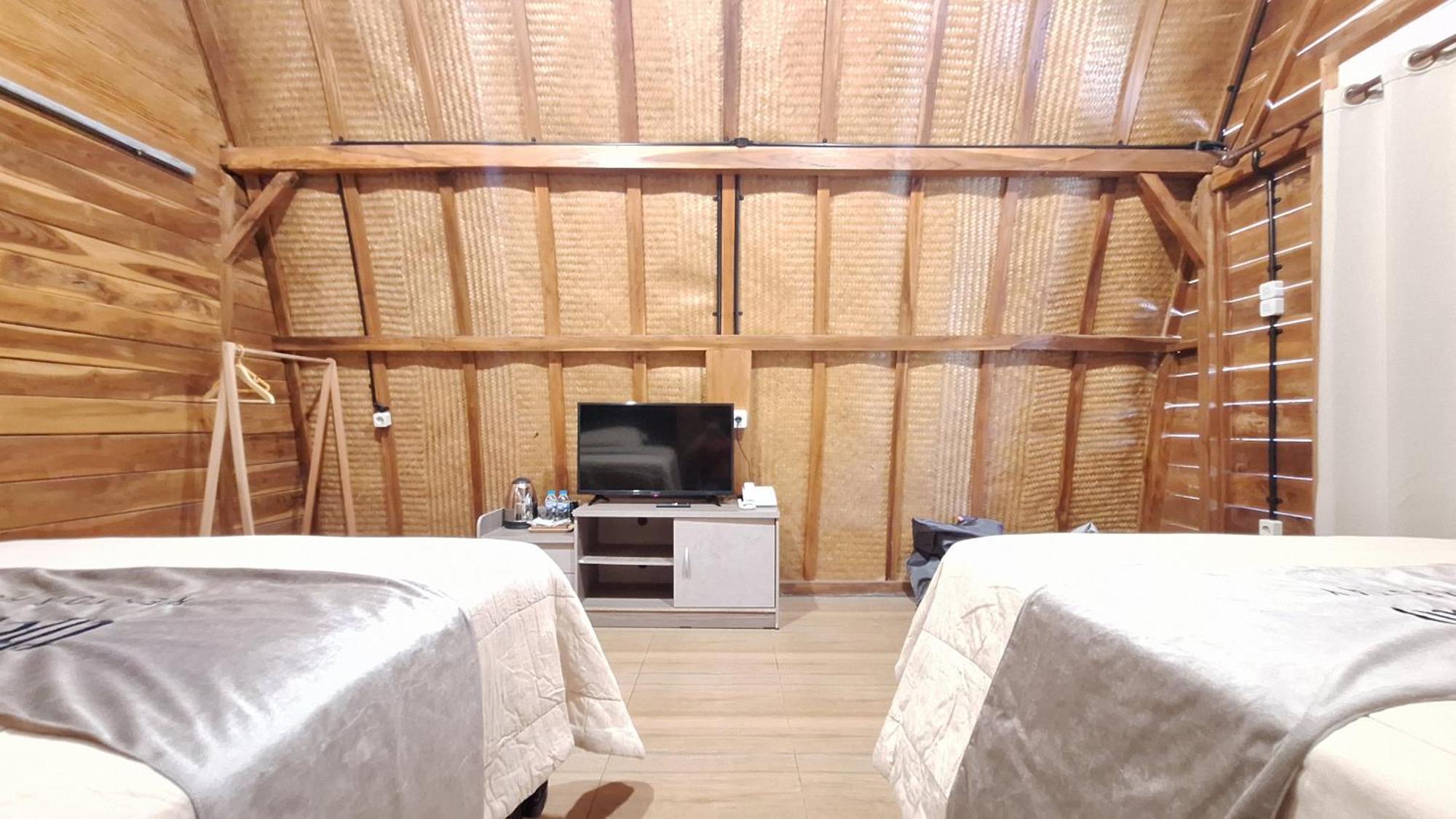 The Allabun Glamping Yogyakarta カリウラン エクステリア 写真