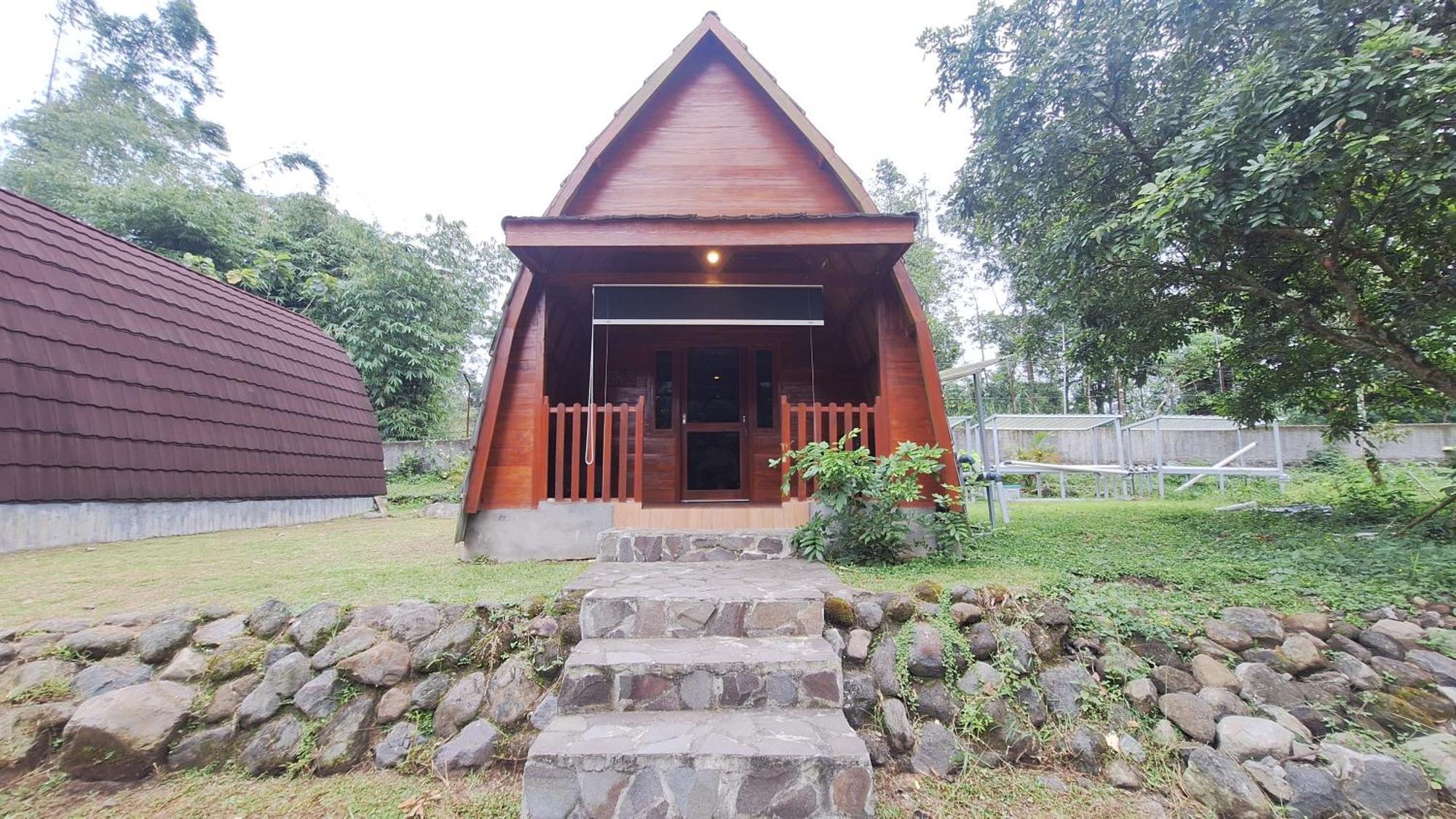The Allabun Glamping Yogyakarta カリウラン エクステリア 写真